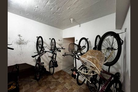 17_photo/94ce1dca2b.64a6fbc72a8d700b-ATLAS-6c4fc06e-5af2-42eb-bbc4-3d9d0526c6ab.jpg de apartamento à venda com 1 quarto, 45m² em Guilhermina, Praia Grande