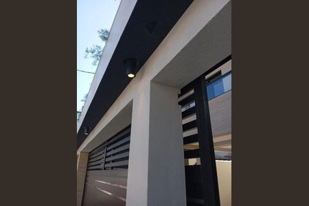 10_photo/94ce1dca57.09e8f0e701892df6-ATLAS-05bd9bfd-7dd9-4f33-af8e-9602129dbb63.jpg de casa à venda com 2 quartos, 44m² em Guilhermina, Praia Grande