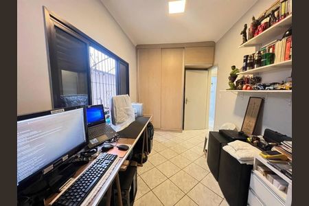 4_photo/94ce1dca5f.833a42e394c467a8-ATLAS-35736f4b-b536-4048-b827-c1c8a4ff2db3.jpg de casa à venda com 3 quartos, 155m² em Guilhermina, Praia Grande