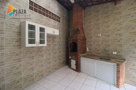 3_photo/94ce1dcac7.275fe3fcda77567d-ATLAS-09cca7ad-be2e-4263-98ec-1b1947ced791.jpg de casa à venda com 3 quartos, 156m² em Guilhermina, Praia Grande