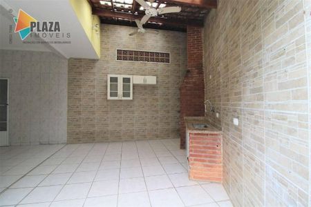 6_photo/94ce1dcac7.275fe3fcda77567d-ATLAS-6e42d596-6d1b-4513-b532-a850c67d3d4c.jpg de casa à venda com 3 quartos, 156m² em Guilhermina, Praia Grande