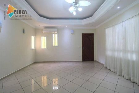 11_photo/94ce1dcac7.275fe3fcda77567d-ATLAS-83600b57-b29e-4dd1-b641-9111bd79fe11.jpg de casa à venda com 3 quartos, 156m² em Guilhermina, Praia Grande