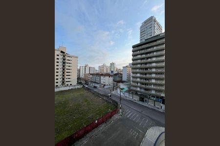 8_photo/94ce1dcb03.6eef8bdd6999573e-ATLAS-139f05bf-9457-4e4d-ab28-d8e9f5f3d2e6.jpg de apartamento à venda com 1 quarto, 45m² em Guilhermina, Praia Grande