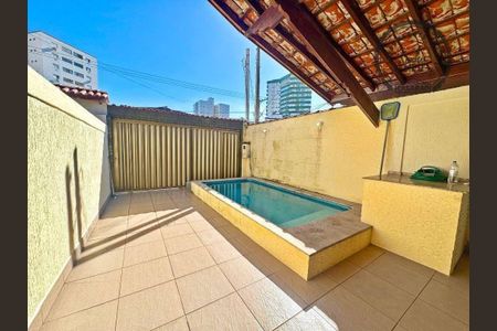 8_photo/94ce1dcb5b.280d3bc5f011718a-ATLAS-1c13f445-7128-4836-9fcc-ff82f0763243.jpg de casa à venda com 3 quartos, 112m² em Boqueirão, Praia Grande