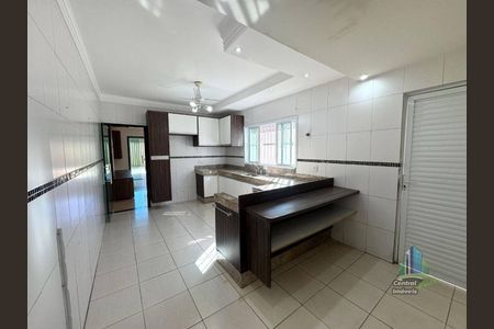 8_photo/94ce1dcb5b.280d3bc5f011718a-ATLAS-561728eb-3582-48d3-933c-6aa2b5cae2d1.jpg de casa à venda com 3 quartos, 112m² em Boqueirão, Praia Grande