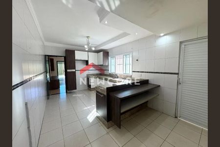 6_photo/94ce1dcb5b.280d3bc5f011718a-ATLAS-63cd602c-1b22-4e64-b4cb-1417713cbab4.jpg de casa à venda com 3 quartos, 112m² em Boqueirão, Praia Grande