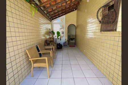 3_photo/94ce1dcb63.3bbff66cc2ca2df2-ATLAS-19bad99a-d92e-494c-b5b4-0925e56b36c0.jpg de casa à venda com 2 quartos, 70m² em Boqueirão, Praia Grande