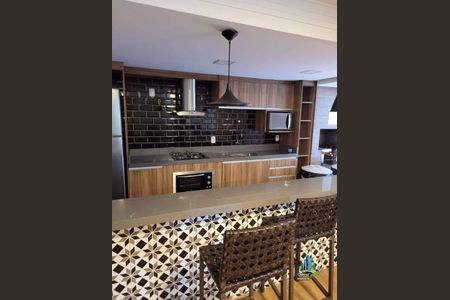 10_photo/94ce1dcb87.b949ea12bad49e47-ATLAS-072cdfb2-e049-4e86-bd0a-ed7fd8e27c6a.jpg de apartamento à venda com 2 quartos, 65m² em Guilhermina, Praia Grande