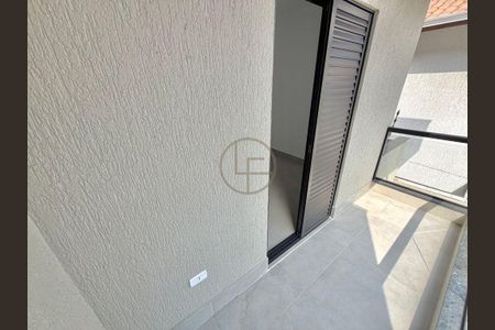 22_photo/94ce1dcc27.a9fe67ee86852afe-ATLAS-30a79bcd-6cb7-4d4a-b32a-7a573d334472.jpg de casa à venda com 3 quartos, 130m² em Guilhermina, Praia Grande