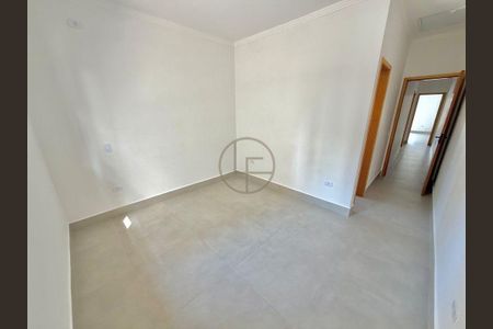 30_photo/94ce1dcc27.a9fe67ee86852afe-ATLAS-388928f1-7a80-4e3f-9bfc-fb00add7e36b.jpg de casa à venda com 3 quartos, 130m² em Guilhermina, Praia Grande