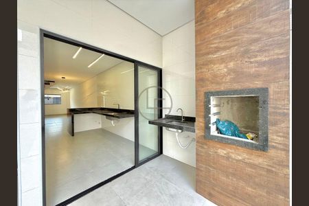 14_photo/94ce1dcc27.a9fe67ee86852afe-ATLAS-3efaa4a6-a69d-4de7-93c8-584b4285e5b9.jpg de casa à venda com 3 quartos, 130m² em Guilhermina, Praia Grande