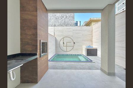 11_photo/94ce1dcc27.a9fe67ee86852afe-ATLAS-e935ce5f-a46c-44bc-a176-ae27ac9ecb2d.jpg de casa à venda com 3 quartos, 130m² em Guilhermina, Praia Grande