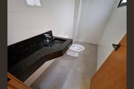 2_photo/94ce1dcc27.b37fb779aadef412-ATLAS-0412a90f-b28e-4e9e-8d8b-e6bf61494cd0.jpg de casa à venda com 3 quartos, 130m² em Guilhermina, Praia Grande