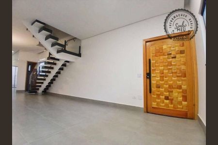 2_photo/94ce1dcc27.b37fb779aadef412-ATLAS-0d78c6e2-9b80-4037-9a99-18ed4e92e795.jpg de casa à venda com 3 quartos, 130m² em Guilhermina, Praia Grande