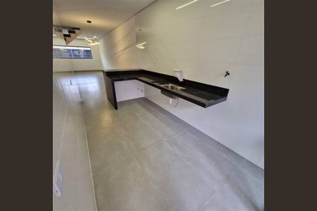 5_photo/94ce1dcc27.b37fb779aadef412-ATLAS-2b4bcc29-afd5-47d5-9ebd-ca80438598f5.jpg de casa à venda com 3 quartos, 130m² em Guilhermina, Praia Grande