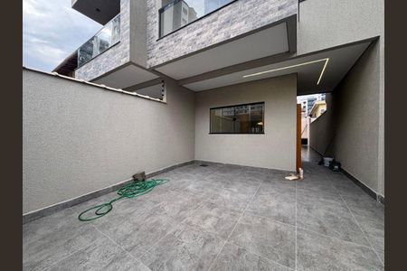 5_photo/94ce1dcc27.b37fb779aadef412-ATLAS-2b8d84b0-ad3f-485c-9cdf-33fd4a8a5859.jpg de casa à venda com 3 quartos, 130m² em Guilhermina, Praia Grande