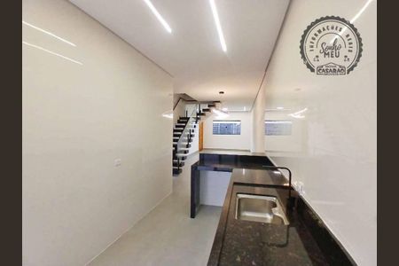 9_photo/94ce1dcc27.b37fb779aadef412-ATLAS-33b3b4a2-315f-4fd0-be0d-dca6b9dda62a.jpg de casa à venda com 3 quartos, 130m² em Guilhermina, Praia Grande