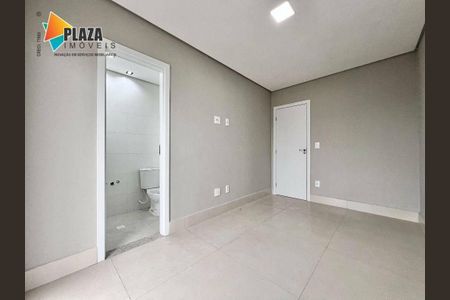 30_photo/94ce1dcc37.f9c34e6cf67e8587-ATLAS-c8ac5c0b-711c-48bd-bf01-2f72748ac39d.jpg de apartamento à venda com 4 quartos, 217m² em Guilhermina, Praia Grande