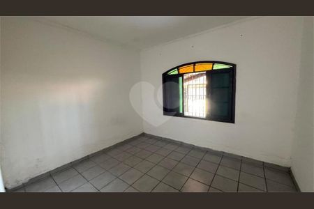 5_photo/94ce1dcc53.8d9d2e8c4e07ca84-ATLAS-5a44bb12-6147-4a38-a7e7-39401a8ea19f.jpg de casa à venda com 3 quartos, 71m² em Guilhermina, Praia Grande