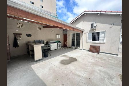 10_photo/94ce1dcc55.10655cb5bd00a8f7-ATLAS-0598e38e-9261-4497-90d8-c50901569f61.jpg de casa à venda com 3 quartos, 77m² em Guilhermina, Praia Grande