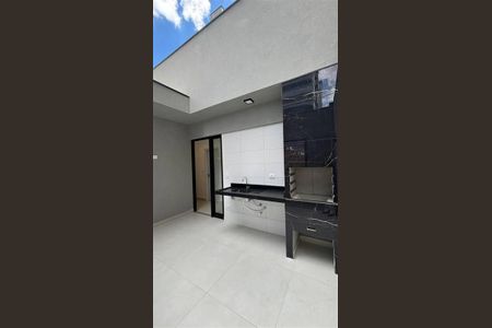 3_photo/94ce1dcc71.eba4774d60ee36b5-ATLAS-786848e1-fe51-4cf0-a4d1-a3d05214dd3e.jpg de casa à venda com 3 quartos, 83m² em Guilhermina, Praia Grande