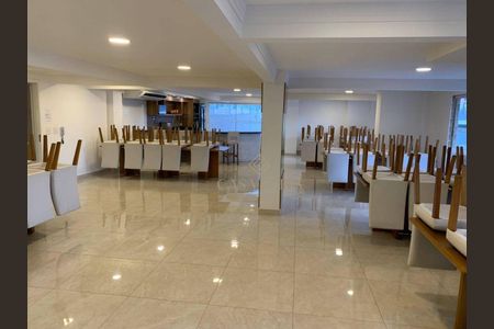 17_photo/94ce1dcca9.7d404bb641c8dd93-ATLAS-68aeab13-04c9-4773-90f7-3fc0fe70a9d3.jpg de apartamento à venda com 2 quartos, 82m² em Boqueirão, Praia Grande