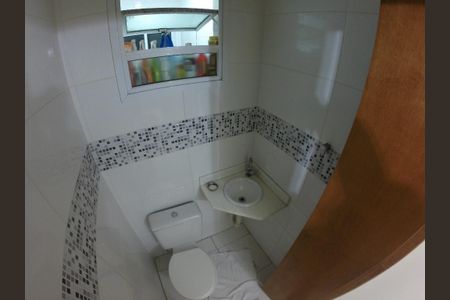 10_photo/94ce1dccd9.cbac4b0532efd0a4-ATLAS-a593f660-e2c1-4bdb-9e1c-0297f1e012f2.jpg de casa à venda com 2 quartos, 90m² em Guilhermina, Praia Grande