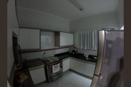 5_photo/94ce1dccd9.cbac4b0532efd0a4-ATLAS-bf9101a3-ddf0-406e-a59d-580328b153a1.jpg de casa à venda com 2 quartos, 90m² em Guilhermina, Praia Grande