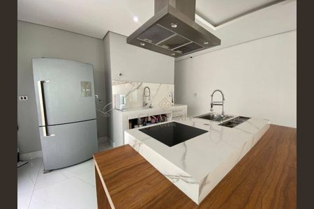 10_photo/94ce1dccf1.561dcad3d0cedf12-ATLAS-a2fceba2-98e9-41b0-a7ee-0a6f8894d453.jpg de casa à venda com 3 quartos, 133m² em Guilhermina, Praia Grande