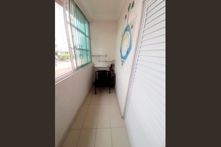 4_photo/94ce1dccff.411a6e7ba2cd6698-ATLAS-1d01f2ea-107f-45f7-a108-66cb8ecba19b.jpg de casa à venda com 3 quartos, 127m² em Guilhermina, Praia Grande