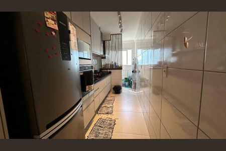 6_photo/94ce1dcd2b.7d0cd3369bc39bab-ATLAS-3c99c901-89fb-4d8d-a12a-047d3d20d17a.jpg de apartamento à venda com 2 quartos, 74m² em Guilhermina, Praia Grande