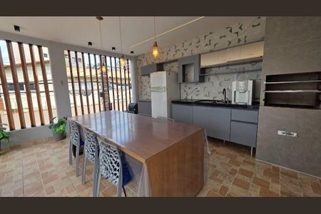 4_photo/94ce1dcd43.005b2c2c0d5e94b6-ATLAS-56f671d1-abff-46e1-ae4f-b28f9316e2e3.jpg de casa à venda com 2 quartos, 140m² em Guilhermina, Praia Grande