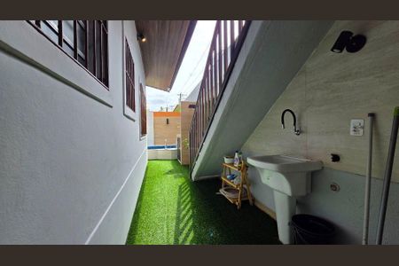 20_photo/94ce1dcd43.005b2c2c0d5e94b6-ATLAS-c60334f2-6c1a-4bbf-bcec-7a642ac1cc79.jpg de casa à venda com 2 quartos, 140m² em Guilhermina, Praia Grande