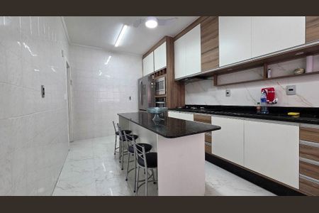 14_photo/94ce1dcd43.005b2c2c0d5e94b6-ATLAS-c7a2dc23-45dc-45c6-be01-acf3916157c5.jpg de casa à venda com 2 quartos, 140m² em Guilhermina, Praia Grande