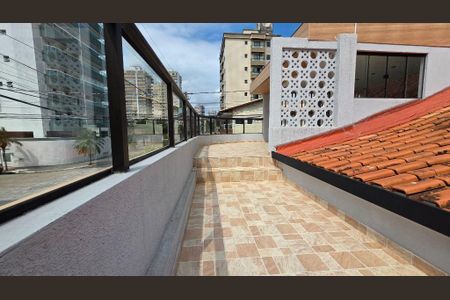 7_photo/94ce1dcd43.005b2c2c0d5e94b6-ATLAS-fd043960-78b4-4424-ab8a-78cefdbc694f.jpg de casa à venda com 2 quartos, 140m² em Guilhermina, Praia Grande