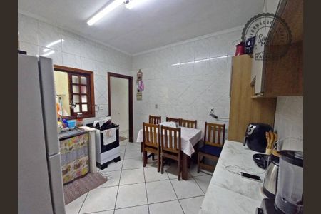 4_photo/94ce1dcd49.4ad1a426540e6496-ATLAS-e212ea6f-074a-4e40-957b-cd908428a3ec.jpg de casa à venda com 2 quartos, 70m² em Guilhermina, Praia Grande