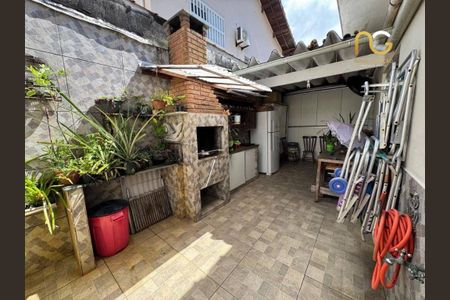 18_photo/94ce1dcd5b.c54d8ccd00eda198-ATLAS-b3e4efba-25a4-4d3c-9ddc-207bfb793024.jpg de casa à venda com 2 quartos, 90m² em Guilhermina, Praia Grande