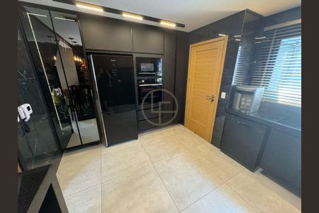 8_photo/94ce1dcd73.f04eb875c589874c-ATLAS-6c823bb8-e2d0-4e48-bf2f-e008d2b39c9c.jpg de casa à venda com 3 quartos, 180m² em Guilhermina, Praia Grande