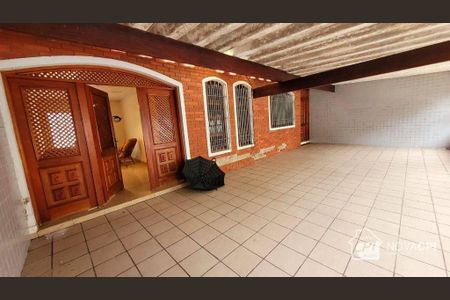 26_photo/94ce1dcda9.c4a0bdba0b5cdebe-ATLAS-c5eed279-4bb2-490e-99e6-33db3fb5d702.jpg de casa à venda com 2 quartos, 80m² em Guilhermina, Praia Grande