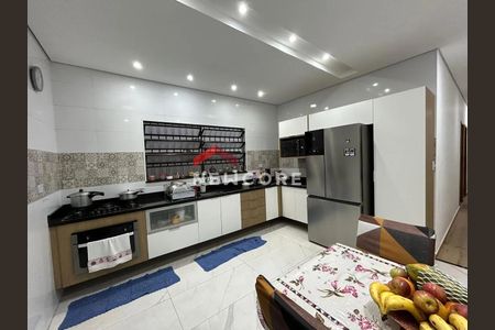 10_photo/94ce1dcdbf.64ac2371dd04f17e-ATLAS-eda21d6f-c5d6-4fa4-a92b-c3861bc87afe.jpg de casa à venda com 4 quartos, 230m² em Guilhermina, Praia Grande