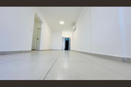 7_photo/94ce1dcde9.bf1bfafdbf9111e3-ATLAS-2a2c4d8a-5c43-445c-b895-92328993f14b.jpg de apartamento à venda com 3 quartos, 105m² em Guilhermina, Praia Grande