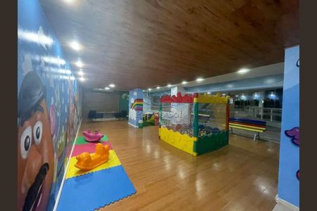 13_photo/94ce1dce19.96e8af3b72fb91a9-ATLAS-aedfd4ce-2e09-414e-83b7-bfbf1b2cd082.jpg de apartamento à venda com 3 quartos, 101m² em Guilhermina, Praia Grande