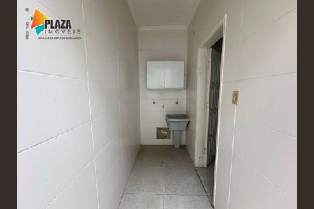 15_photo/94ce1dce97.9a54faa83c3e471c-ATLAS-e4d89156-0ed2-43dd-97da-676c4f3ee541.jpg de casa à venda com 2 quartos, 69m² em Guilhermina, Praia Grande