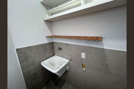 9_photo/94ce1dd18f.8406d85b1cc03178-ATLAS-59574f9e-05a8-4b90-8fbf-e956b654773d.jpg de apartamento à venda com 1 quarto, 45m² em Guilhermina, Praia Grande