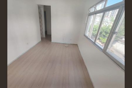 4_photo/94ce1dd205.70d42bc12121e670-ATLAS-e76dab94-632c-429e-841b-4e300deca082.jpg de apartamento à venda com 2 quartos, 53m² em Guilhermina, Praia Grande