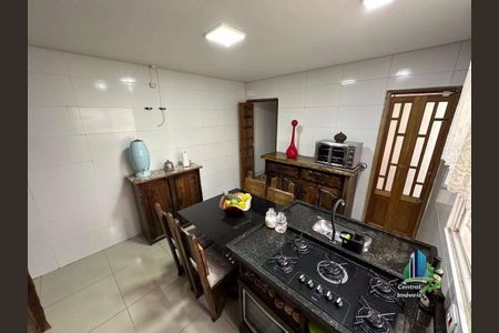 3_photo/94ce1dd2b1.cba3da746242e602-ATLAS-919ea83e-ed2a-4ef1-bc2b-704d401c9812.jpg de casa à venda com 3 quartos, 100m² em Guilhermina, Praia Grande