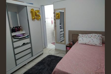 6_photo/94ce1dd2c3.461d42f4ca67fa43-ATLAS-00b969a0-1faf-4e68-8ecc-44e4a794f1dd.jpg de casa à venda com 2 quartos, 77m² em Guilhermina, Praia Grande