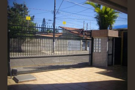 12_photo/94ce1dd2c3.461d42f4ca67fa43-ATLAS-c4863ebd-c621-47fb-b349-90c8e5862e82.jpg de casa à venda com 2 quartos, 77m² em Guilhermina, Praia Grande