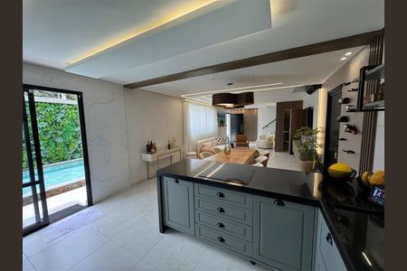 7_photo/94ce1dd2d5.ff814dd41d6488d0-ATLAS-50e2b41f-b391-4b8e-803e-155698939aa1.jpg de casa à venda com 3 quartos, 140m² em Guilhermina, Praia Grande