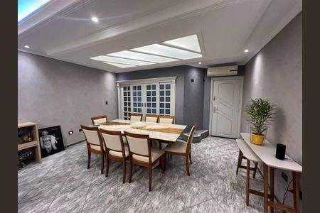 3_photo/94ce1dd2e9.833a42e394c467a8-ATLAS-1c01bb2f-e00e-4771-bc83-a23da0d09965.jpg de casa à venda com 3 quartos, 155m² em Guilhermina, Praia Grande